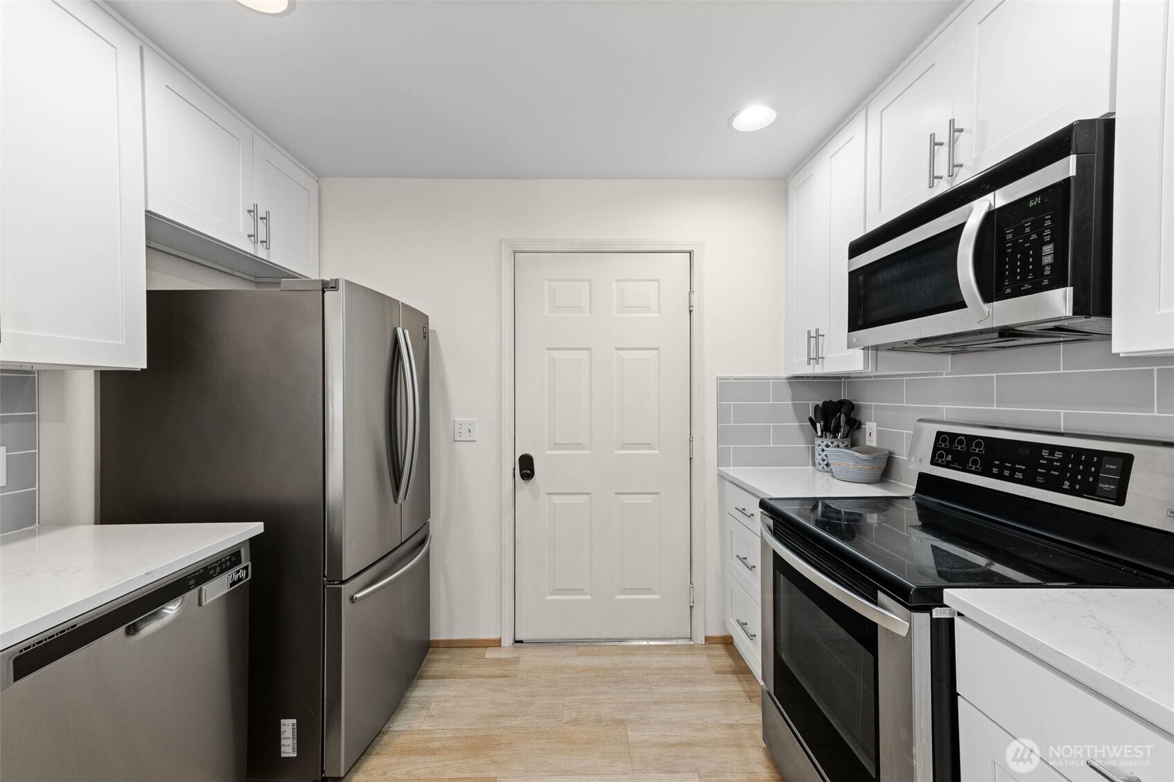 5801 S 232nd Place 6-6 Property Photo 12
