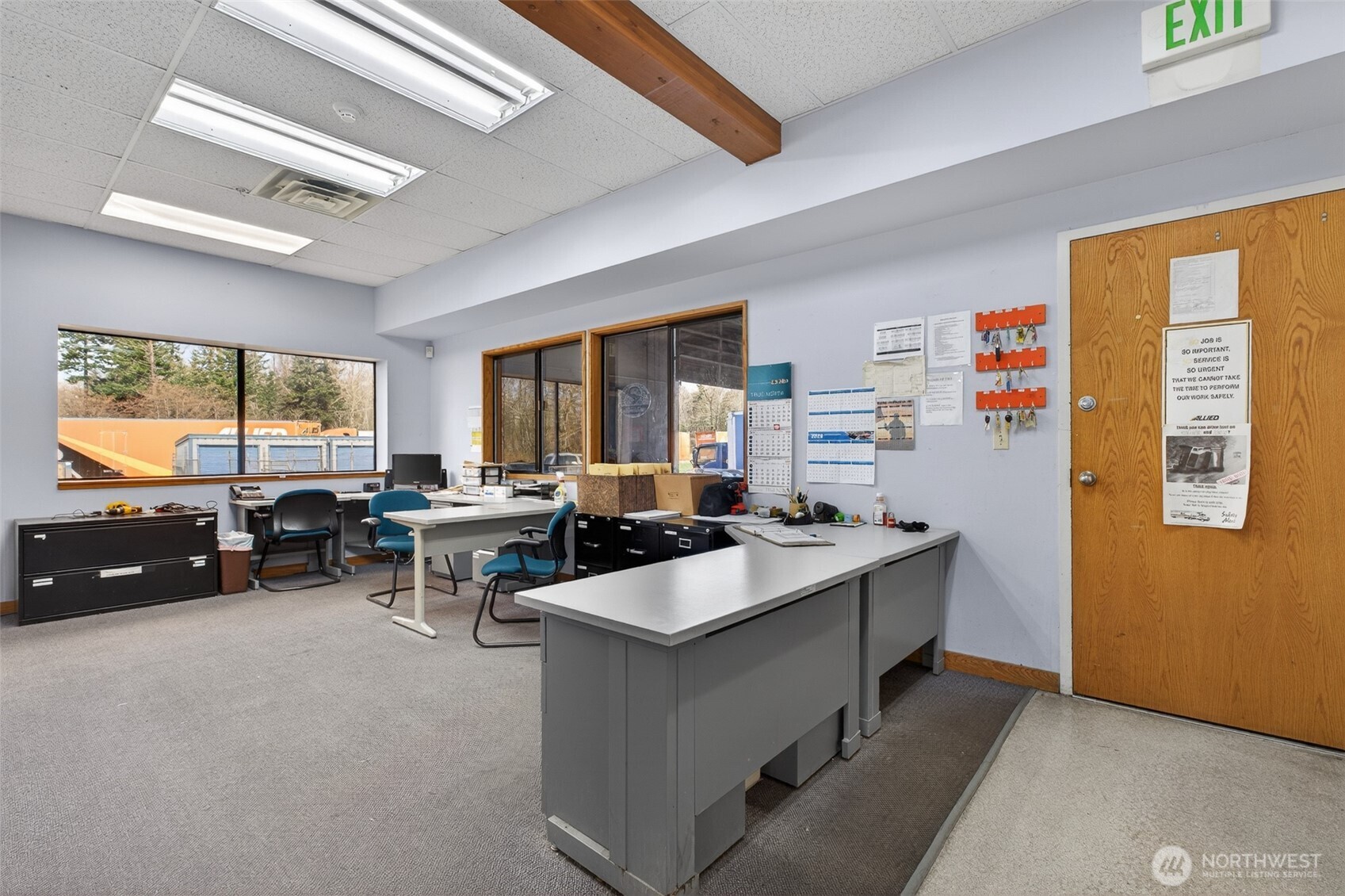 4350 Pacific Highway Property Photo 18
