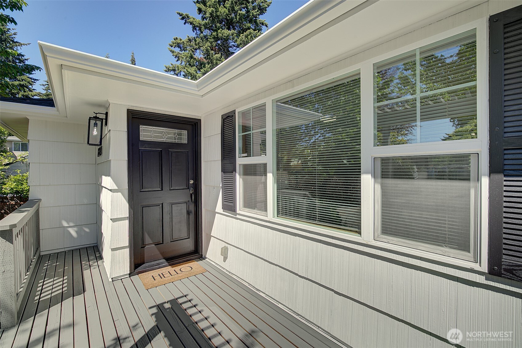 15524 Midvale Avenue Property Photo 2