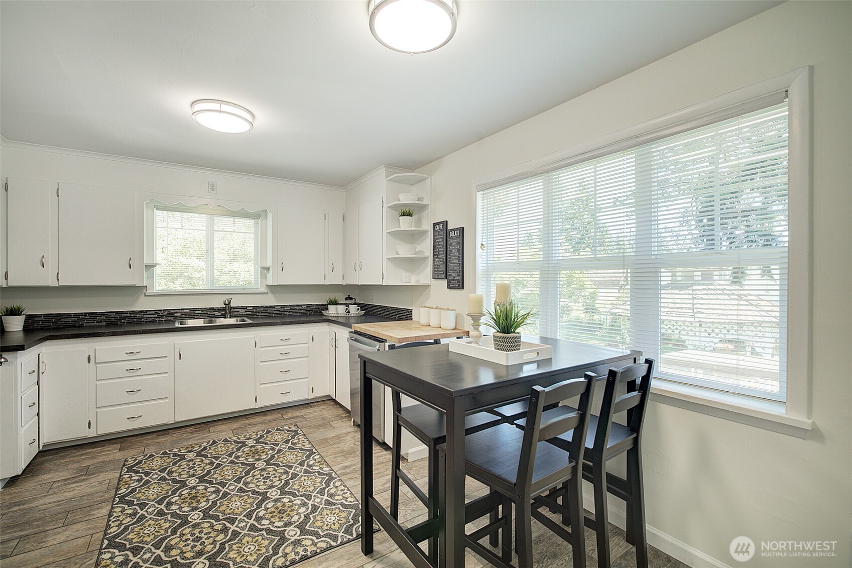 15524 Midvale Avenue Property Photo 8