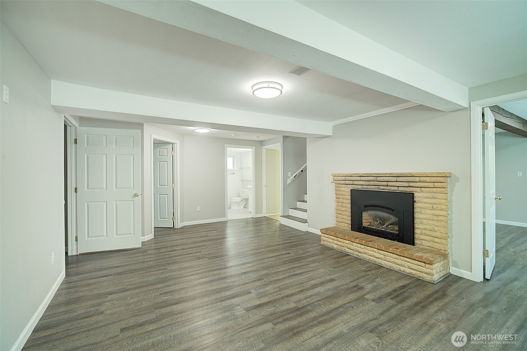15524 Midvale Avenue Property Photo 14