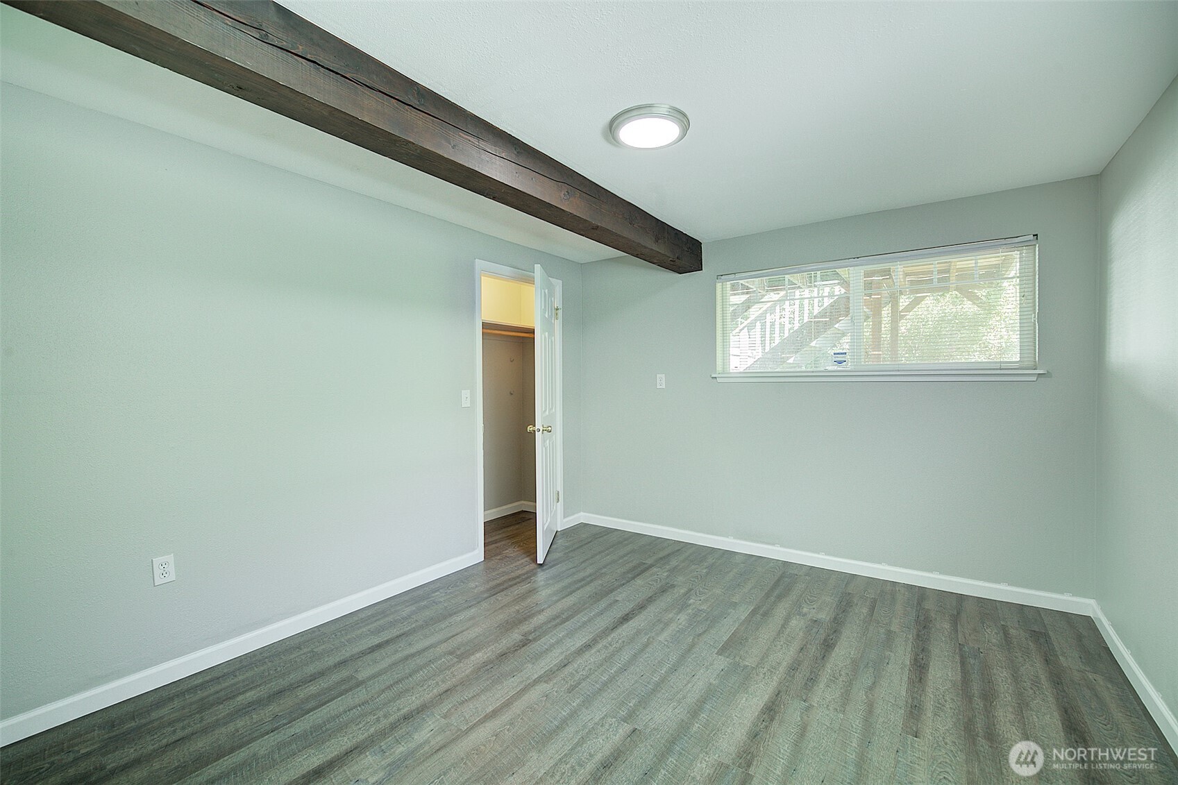 15524 Midvale Avenue Property Photo 16