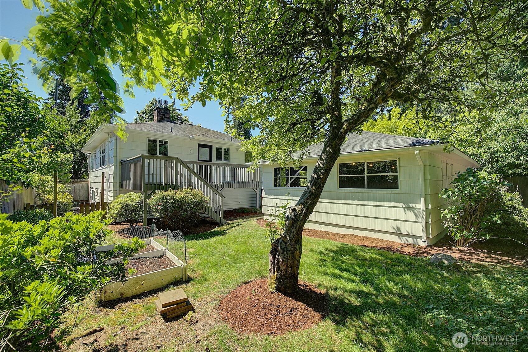 15524 Midvale Avenue Property Photo 23