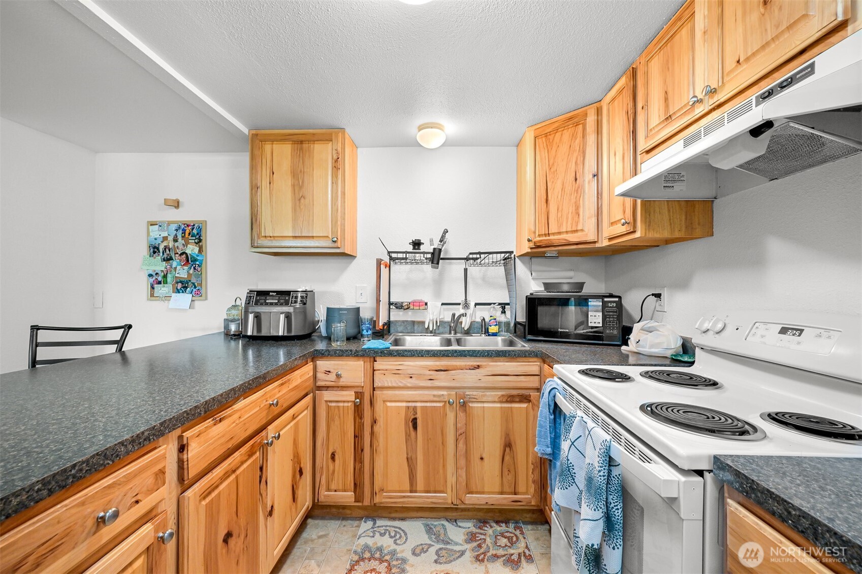 1810 Wilson Avenue Property Photo 6