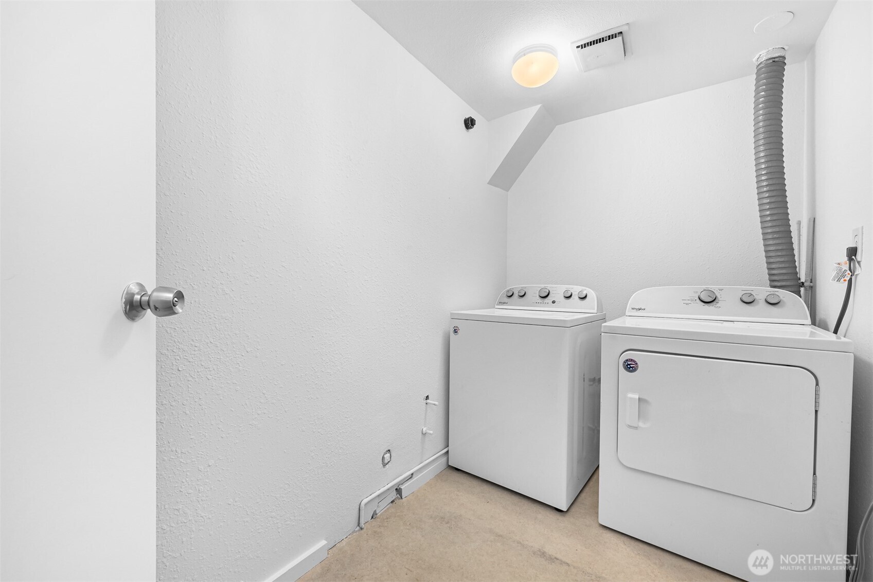 1810 Wilson Avenue Property Photo 10