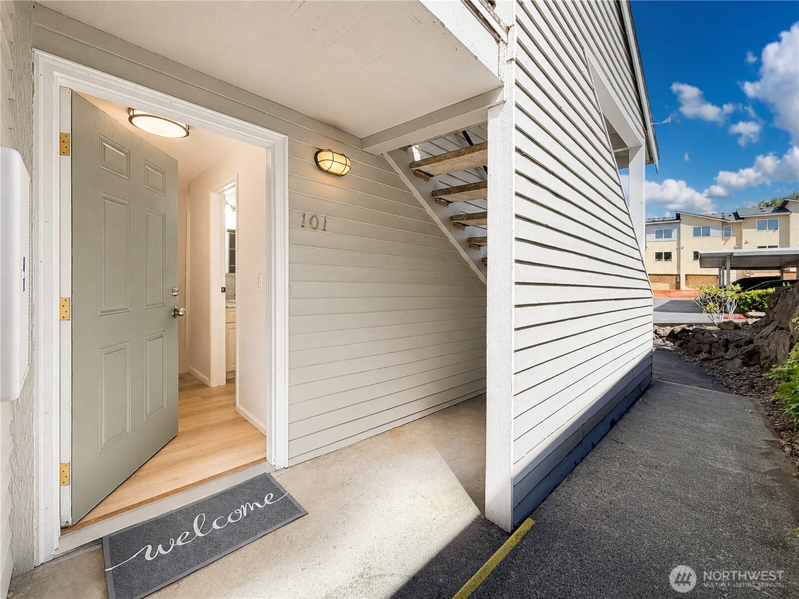 1626 Grant Avenue E101 Property Photo 4