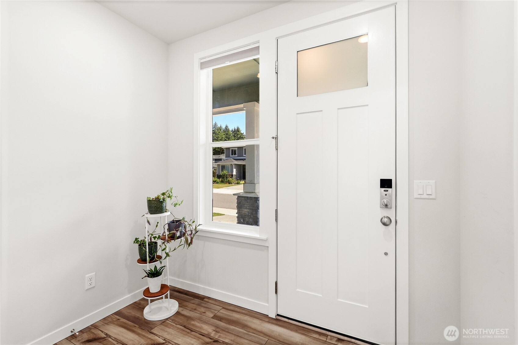 1797 Ashby Avenue Property Photo 2