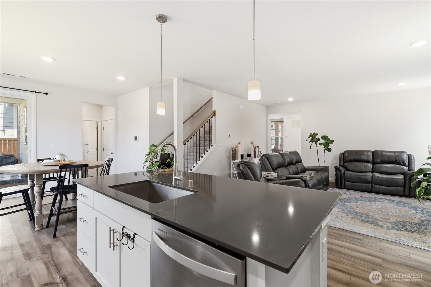 1797 Ashby Avenue Property Photo 11
