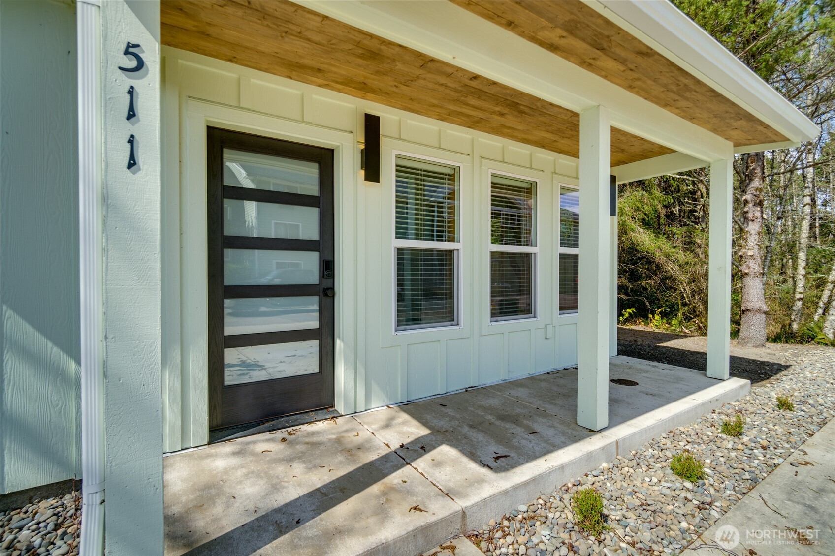 511 Ocean Beach Boulevard Property Photo 3