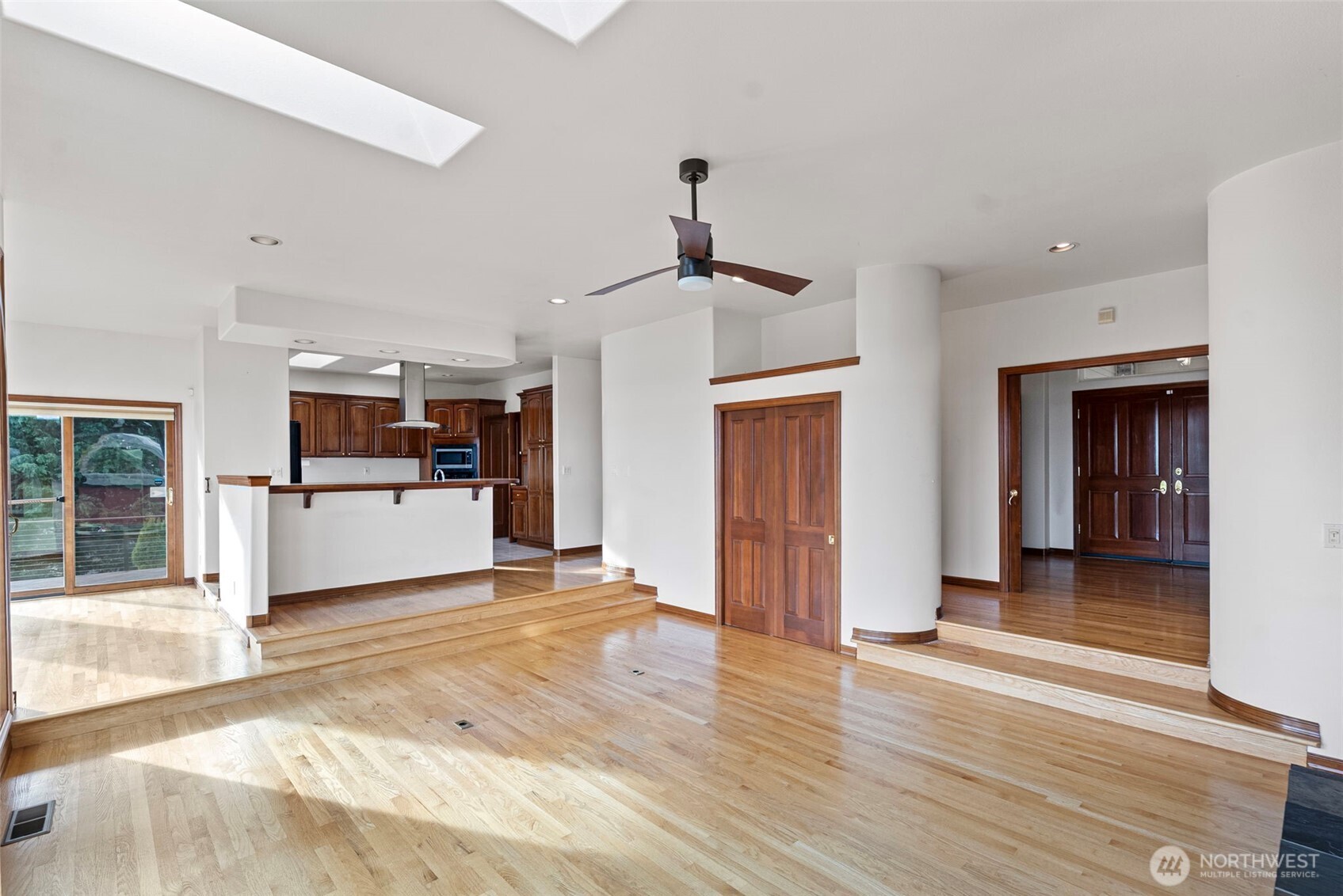 14815 14th Avenue Property Photo 6