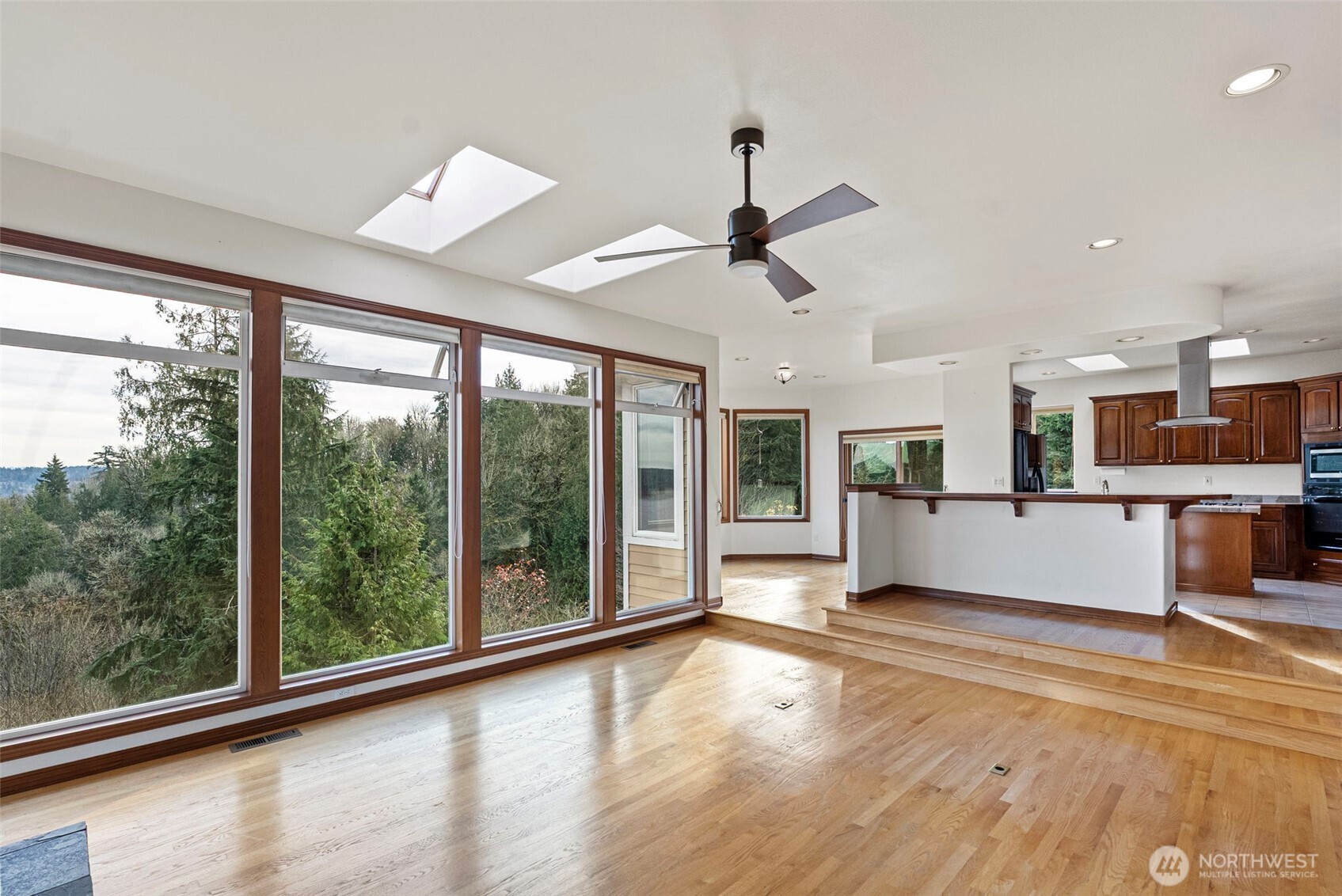 14815 14th Avenue Property Photo 7