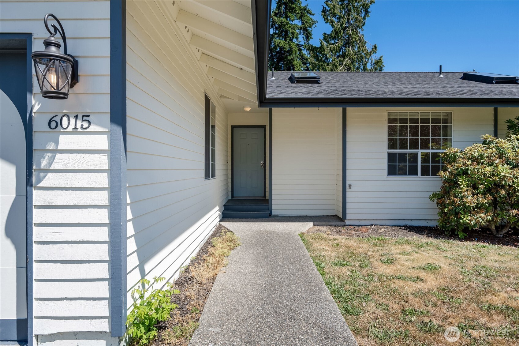 6015 Dexter Avenue A/b Property Photo 2