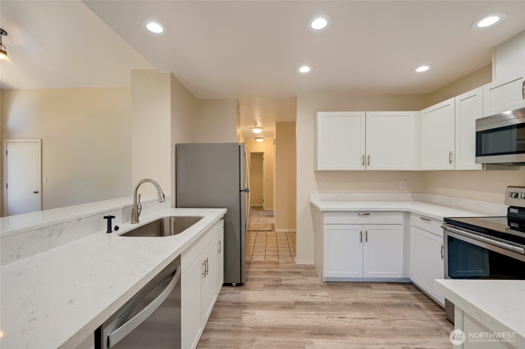 6015 Dexter Avenue A/b Property Photo 8