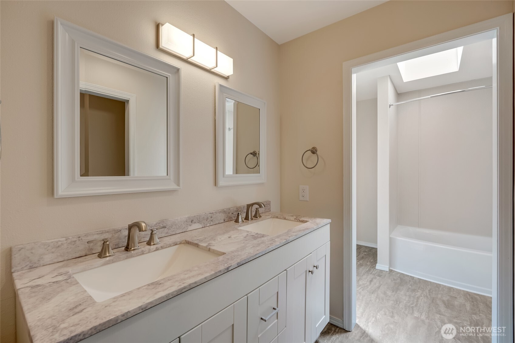 6015 Dexter Avenue A/b Property Photo 14