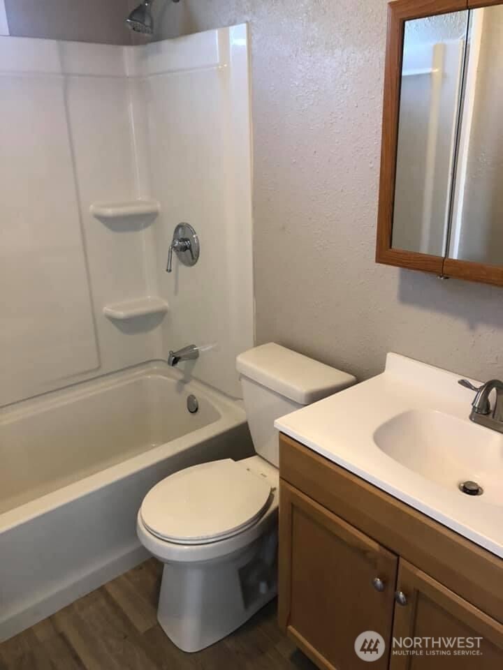 4016 Sandy Street Property Photo 5