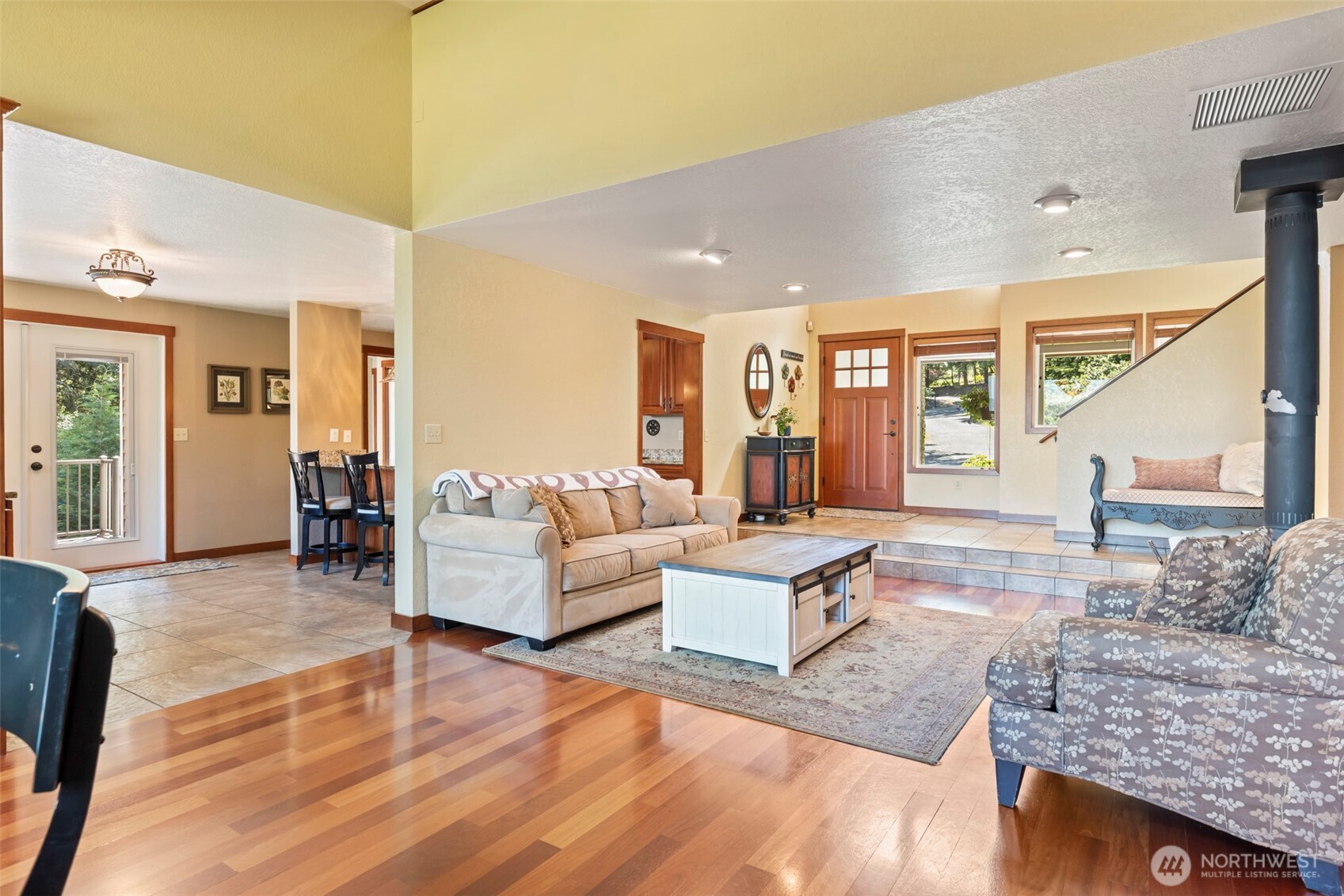 22715 Country Drive Property Photo 11