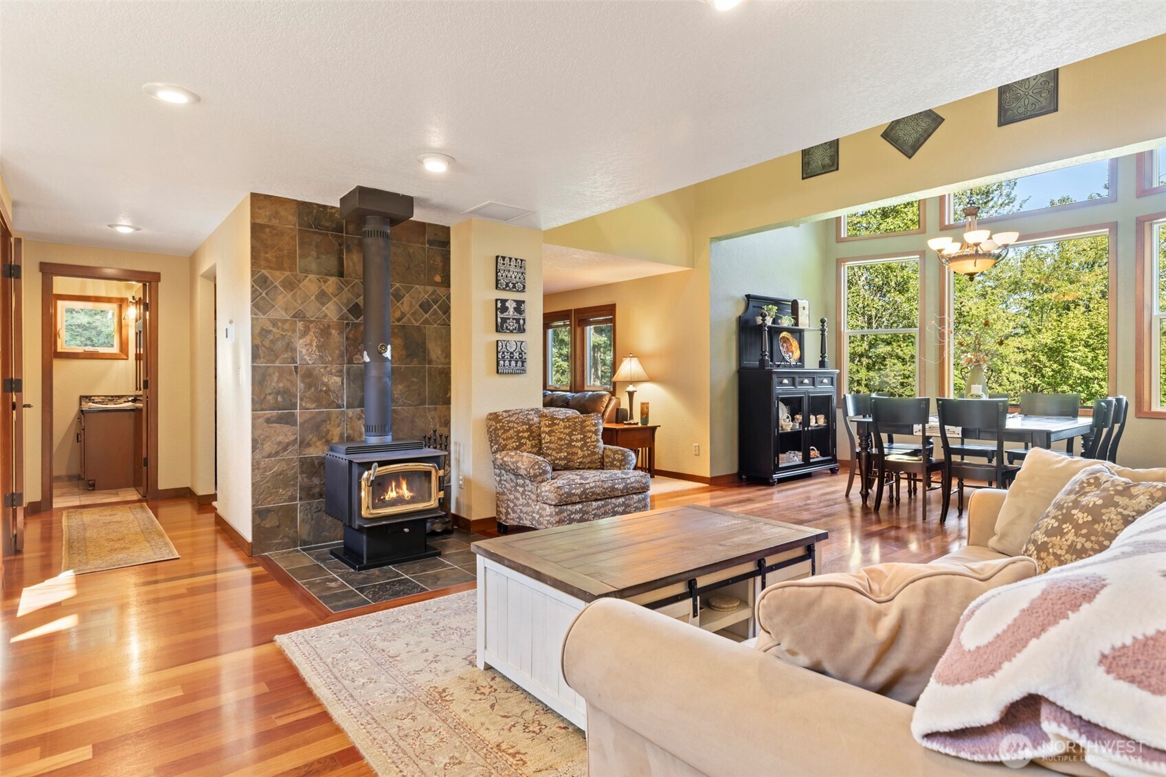 22715 Country Drive Property Photo 12