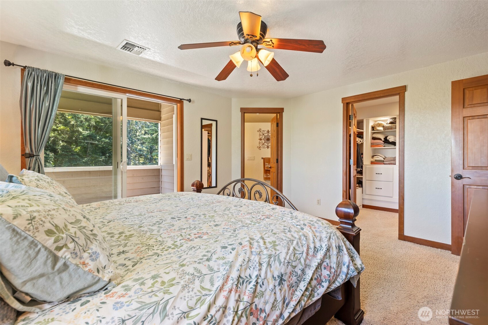 22715 Country Drive Property Photo 16