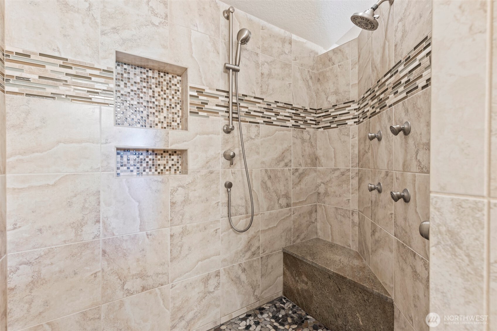 22715 Country Drive Property Photo 18