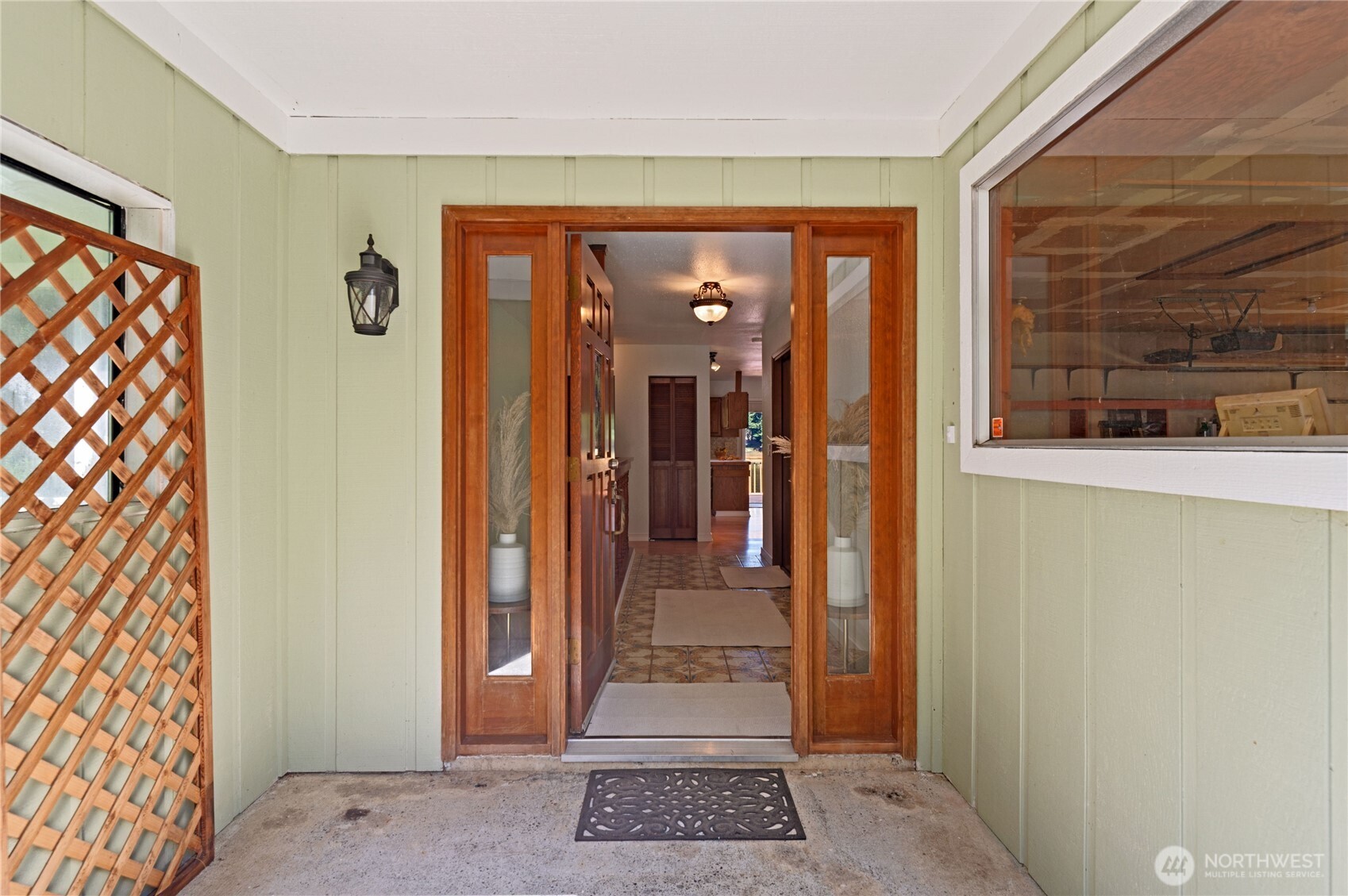 51 E Sinclair Place Property Photo 3
