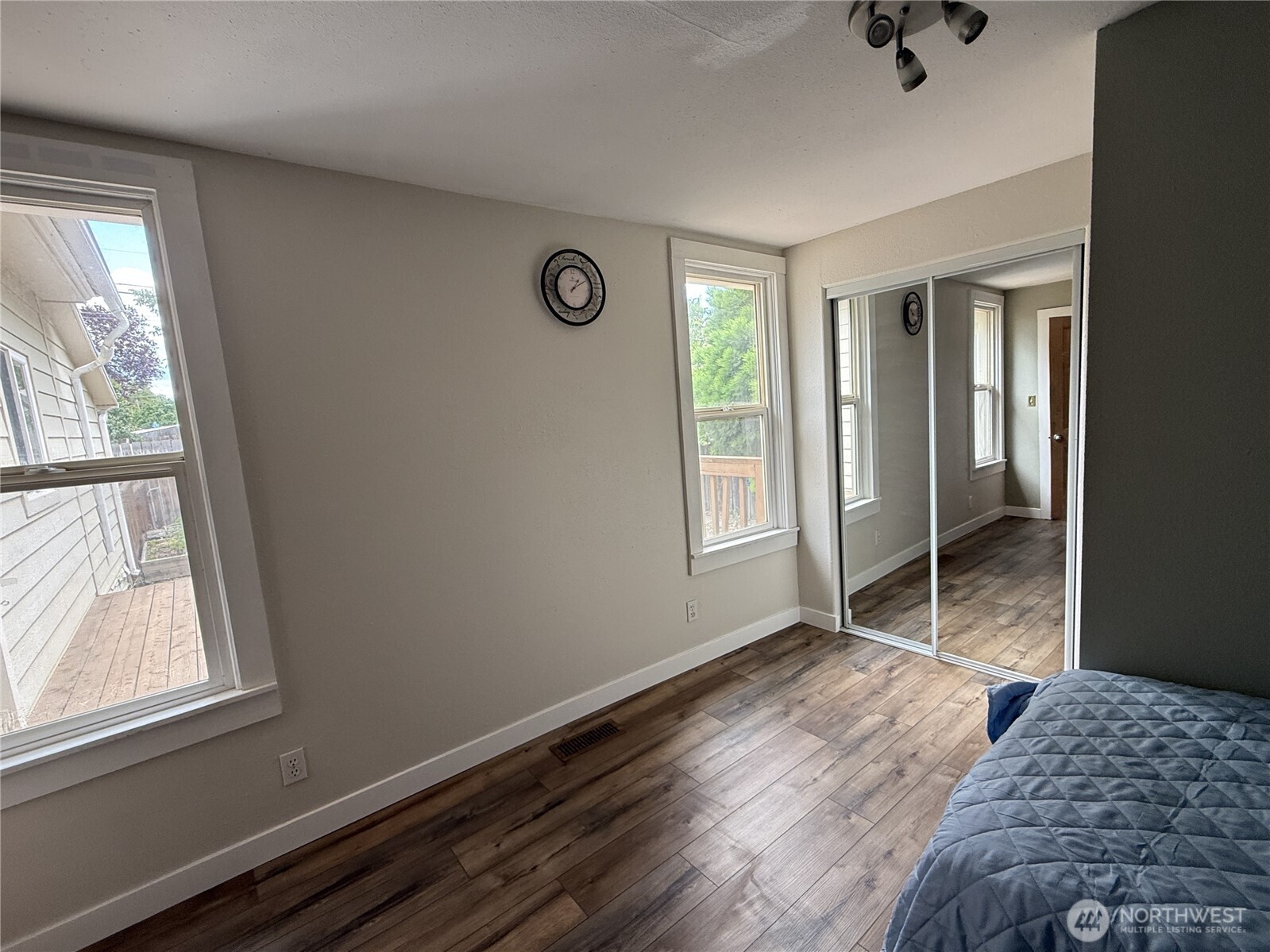 416 E Spring Street Property Photo 15