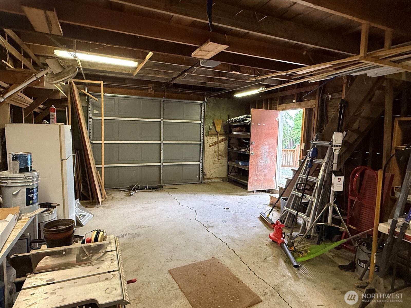 416 E Spring Street Property Photo 28