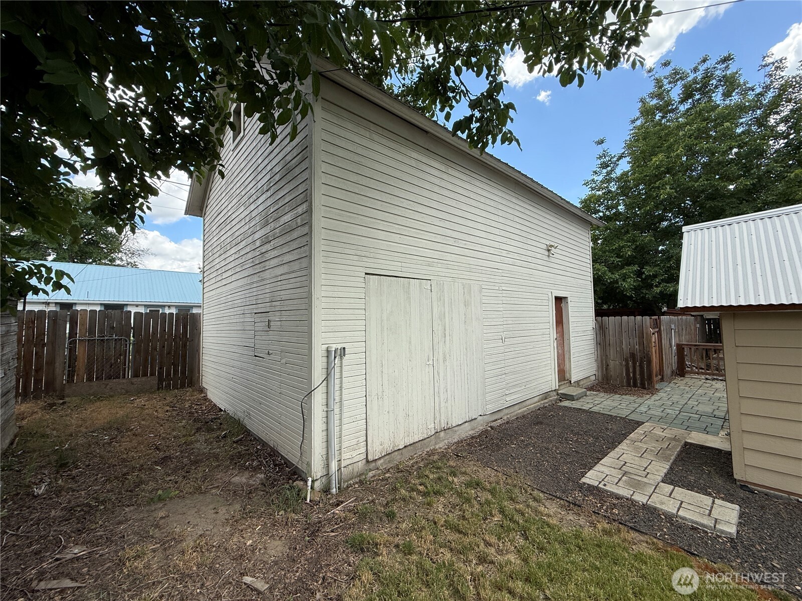 416 E Spring Street Property Photo 33