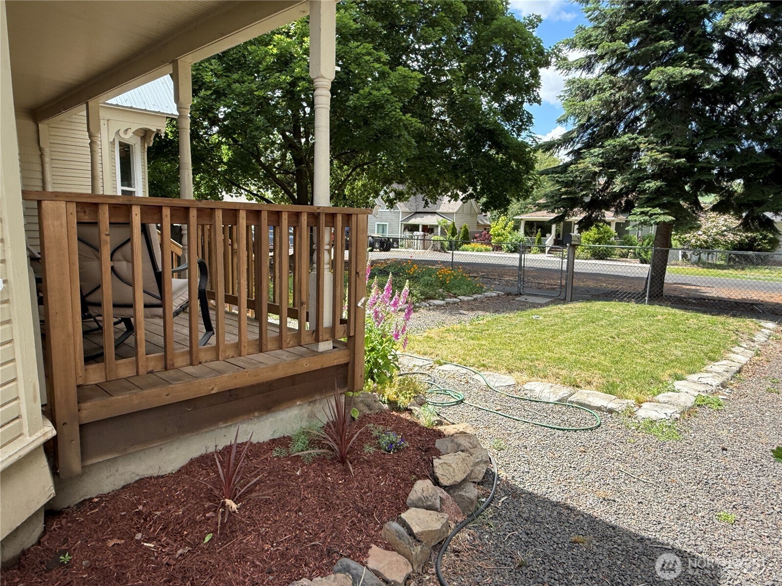 416 E Spring Street Property Photo 37