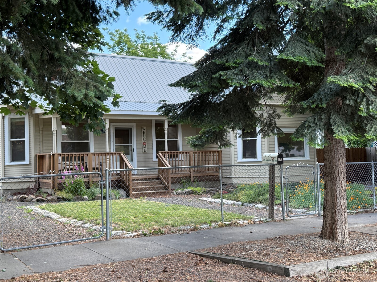416 E Spring Street Property Photo 40