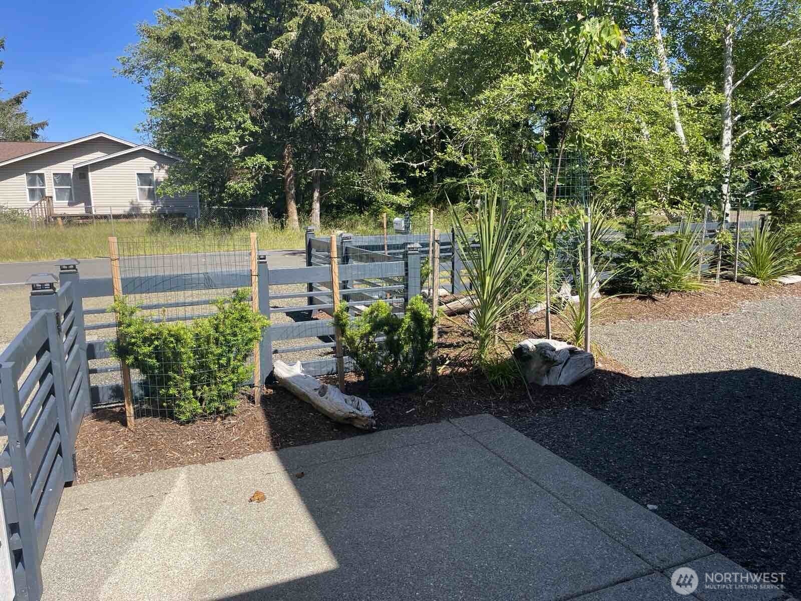 361 Duck Lake Drive Property Photo 3