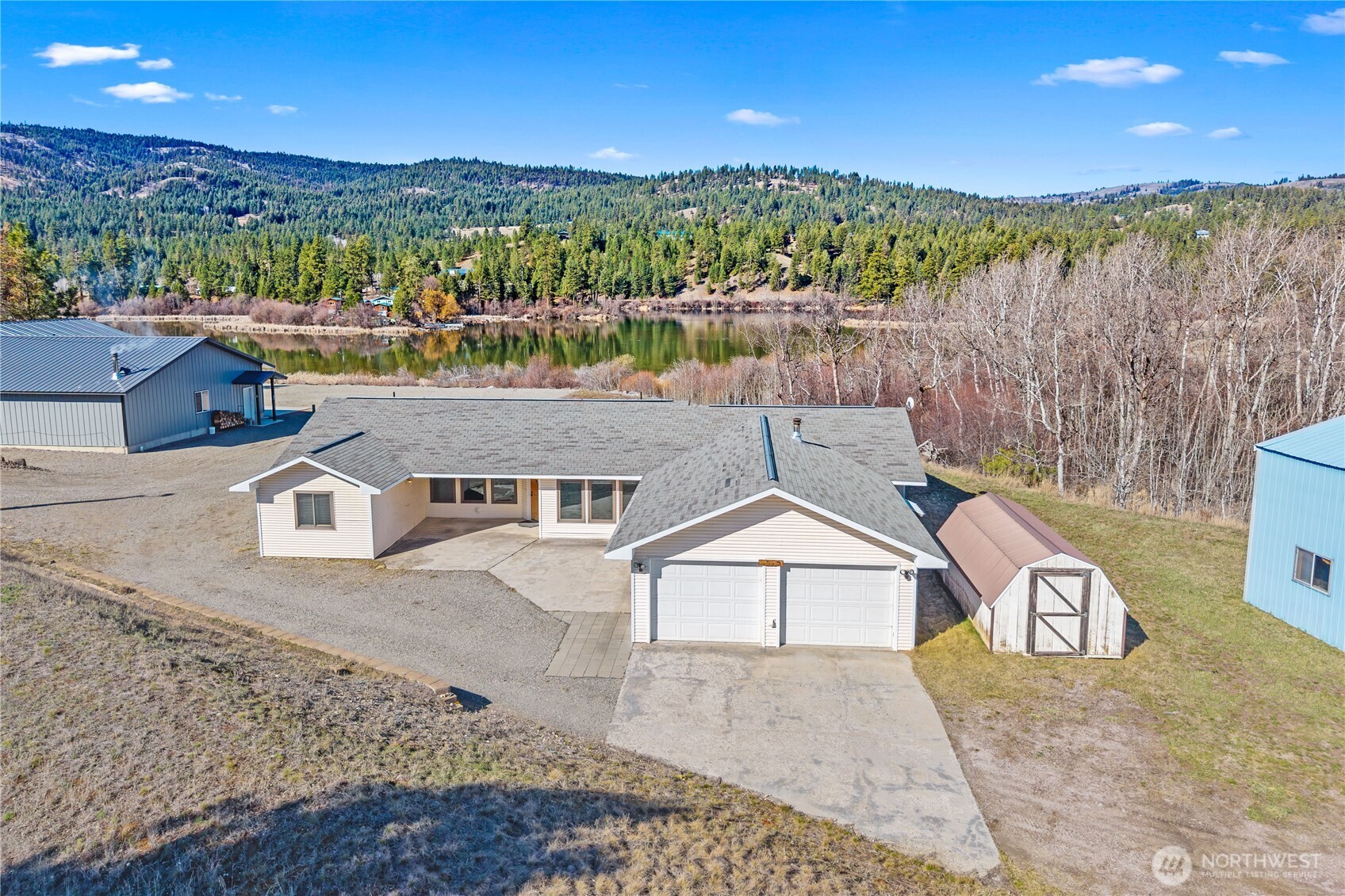 81 Curlew Drive Property Photo 1