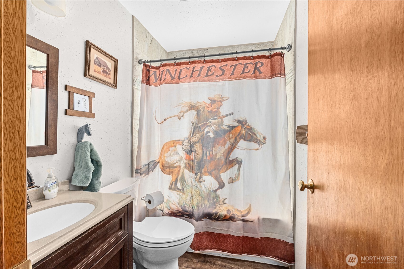 4925 Melin Road Property Photo 6