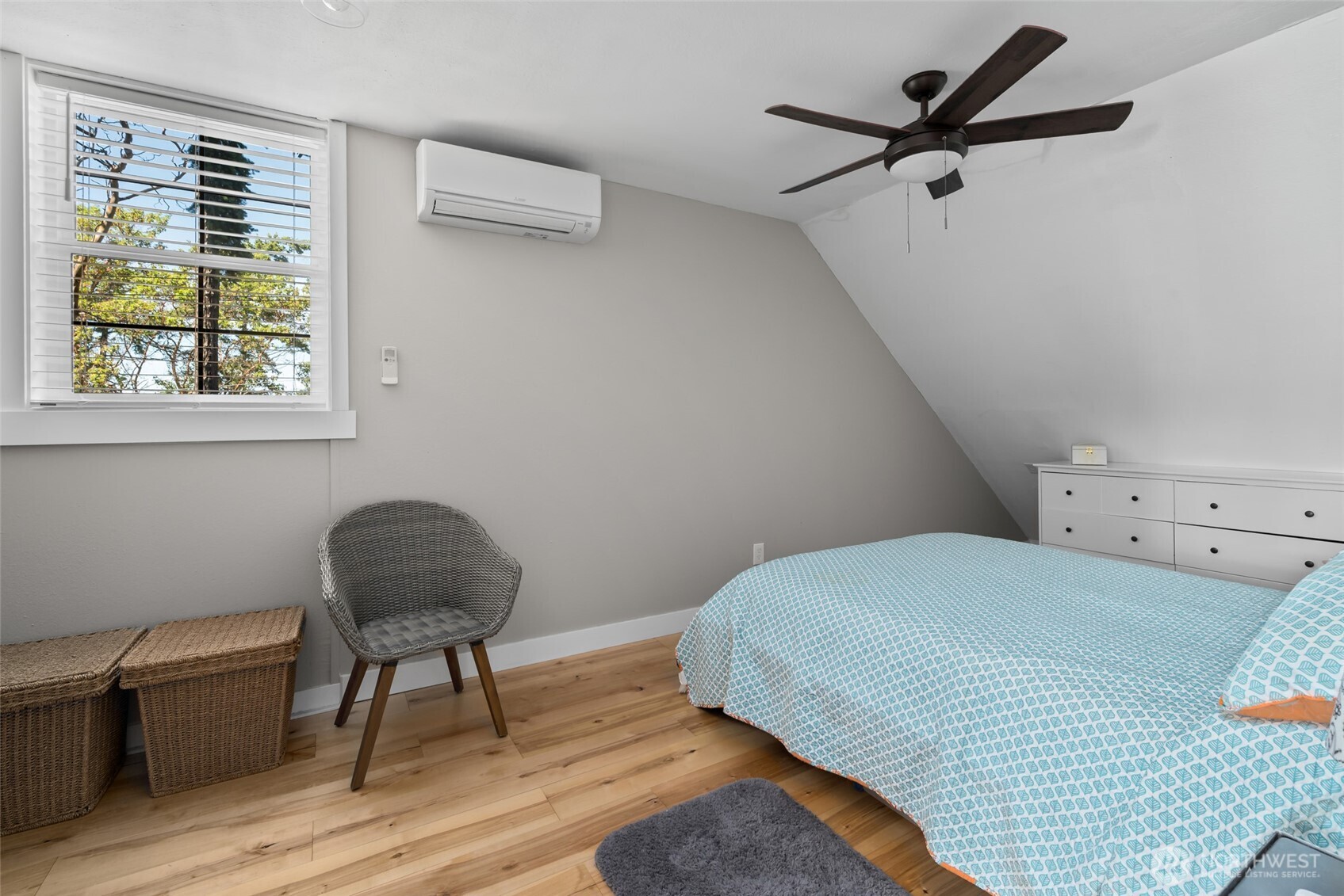 1863 Madrona Way Property Photo 33