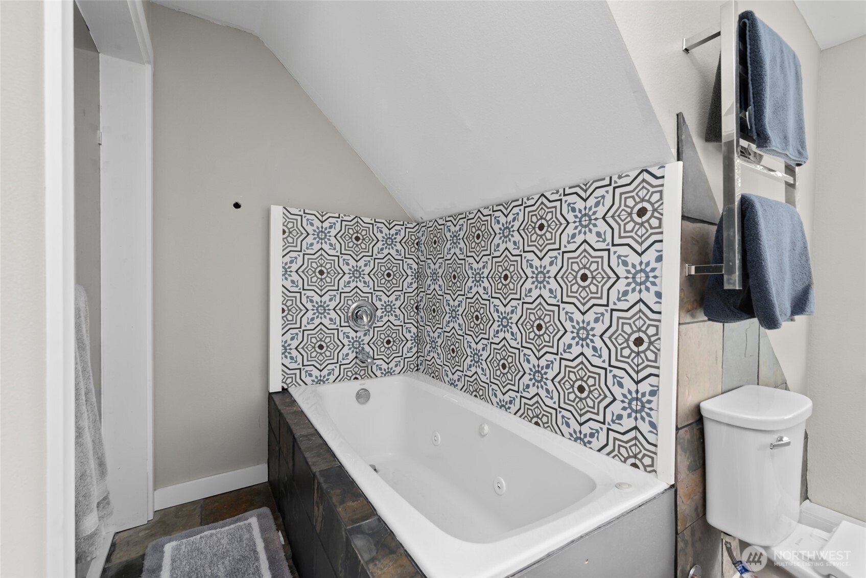 1863 Madrona Way Property Photo 35