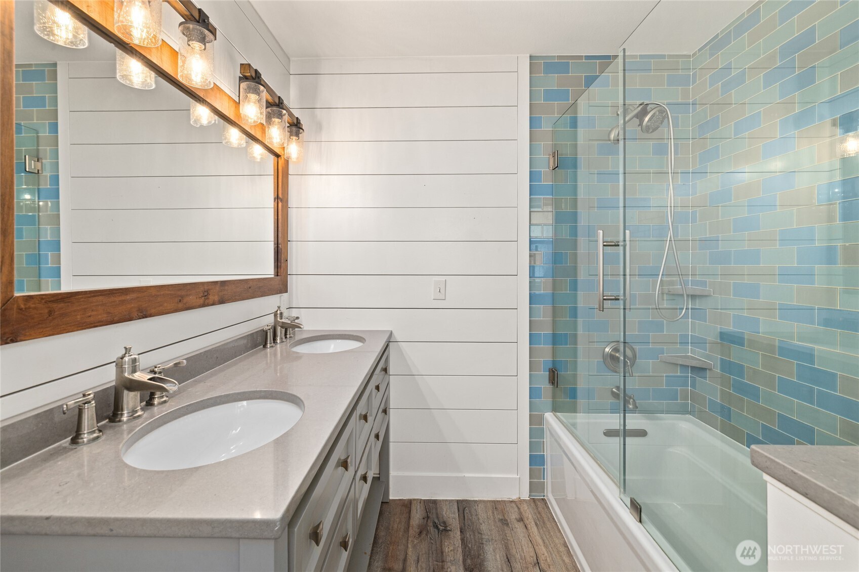 611 E Kyllo Road Property Photo 36