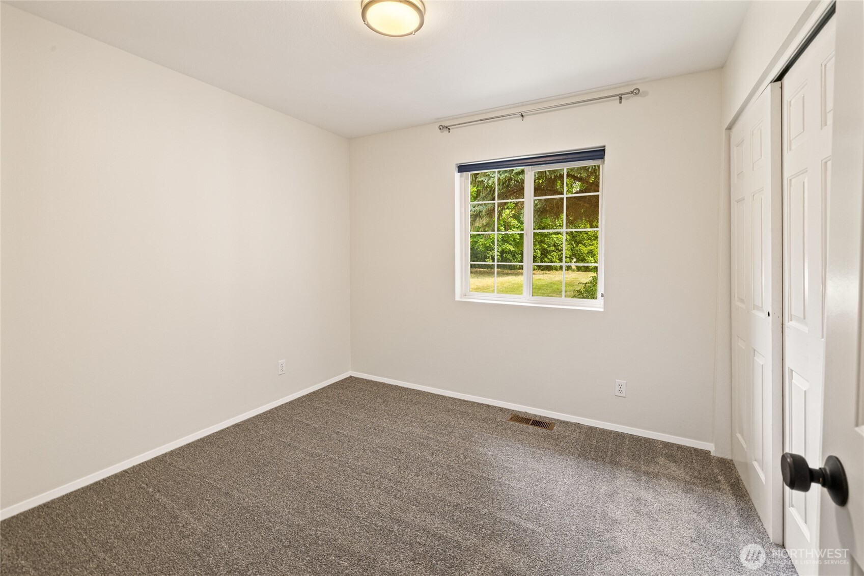 611 E Kyllo Road Property Photo 37