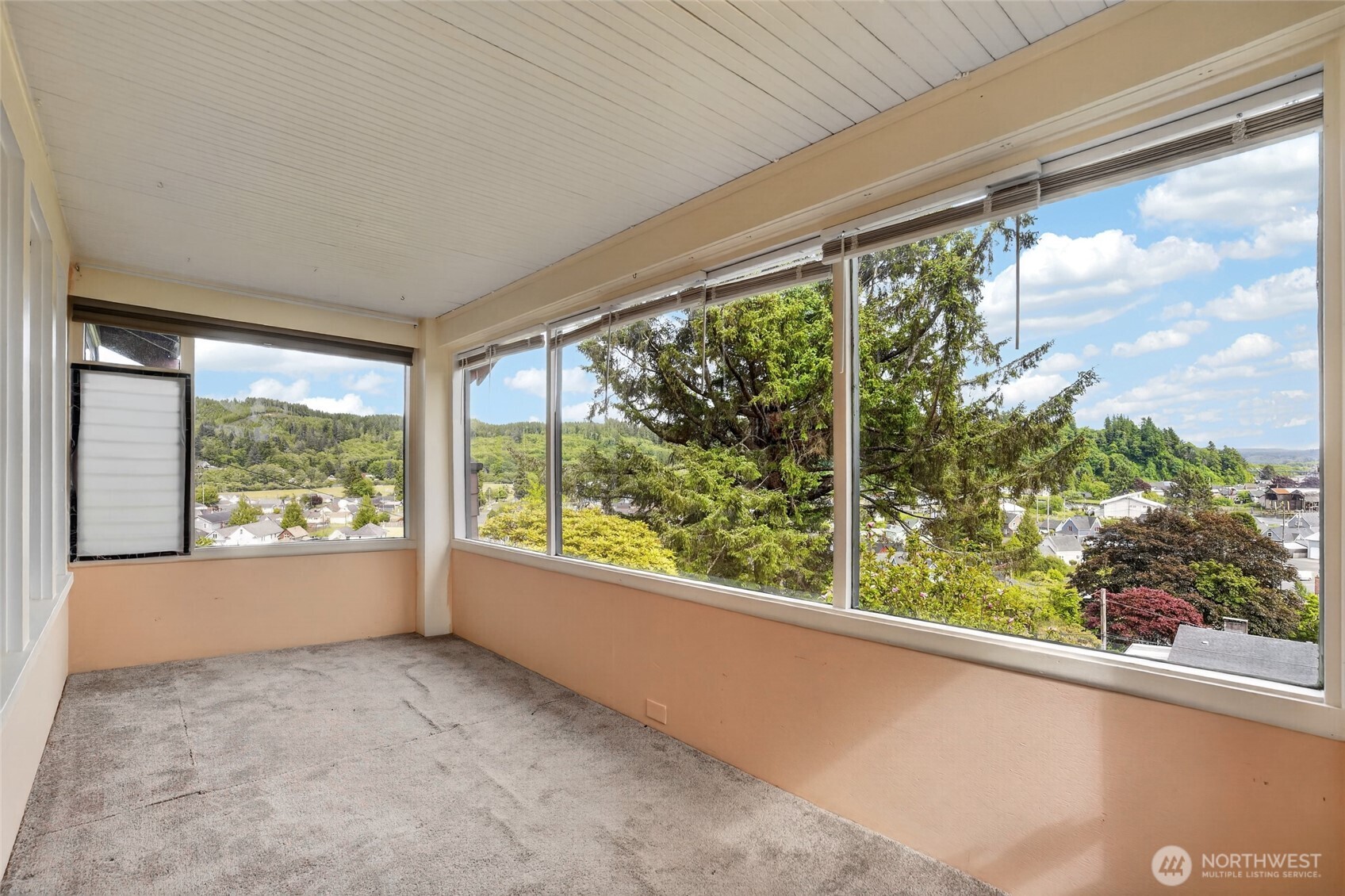 540 View Court Property Photo 16