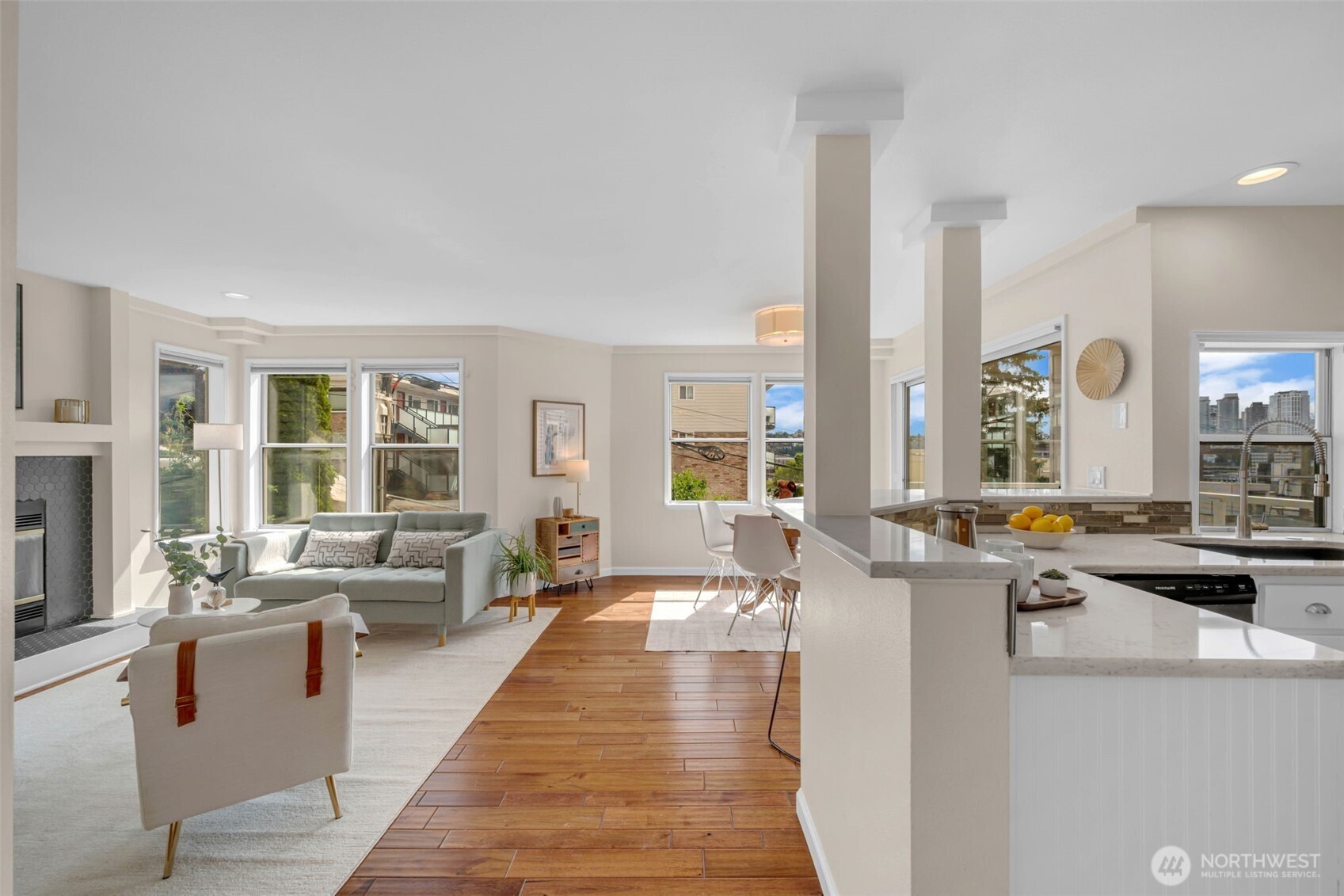 1011 5th Avenue 201 Property Photo 4