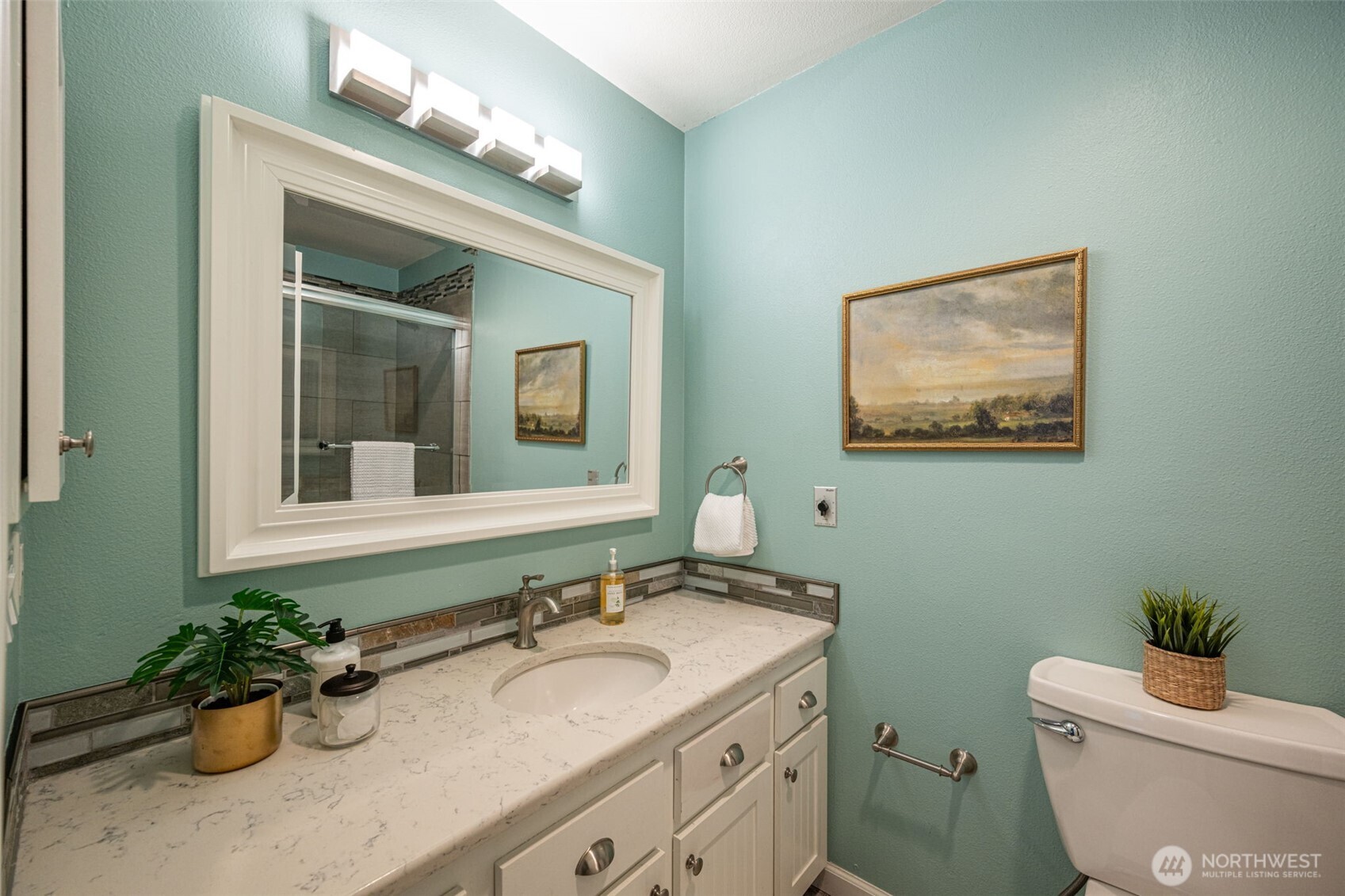 1011 5th Avenue 201 Property Photo 17