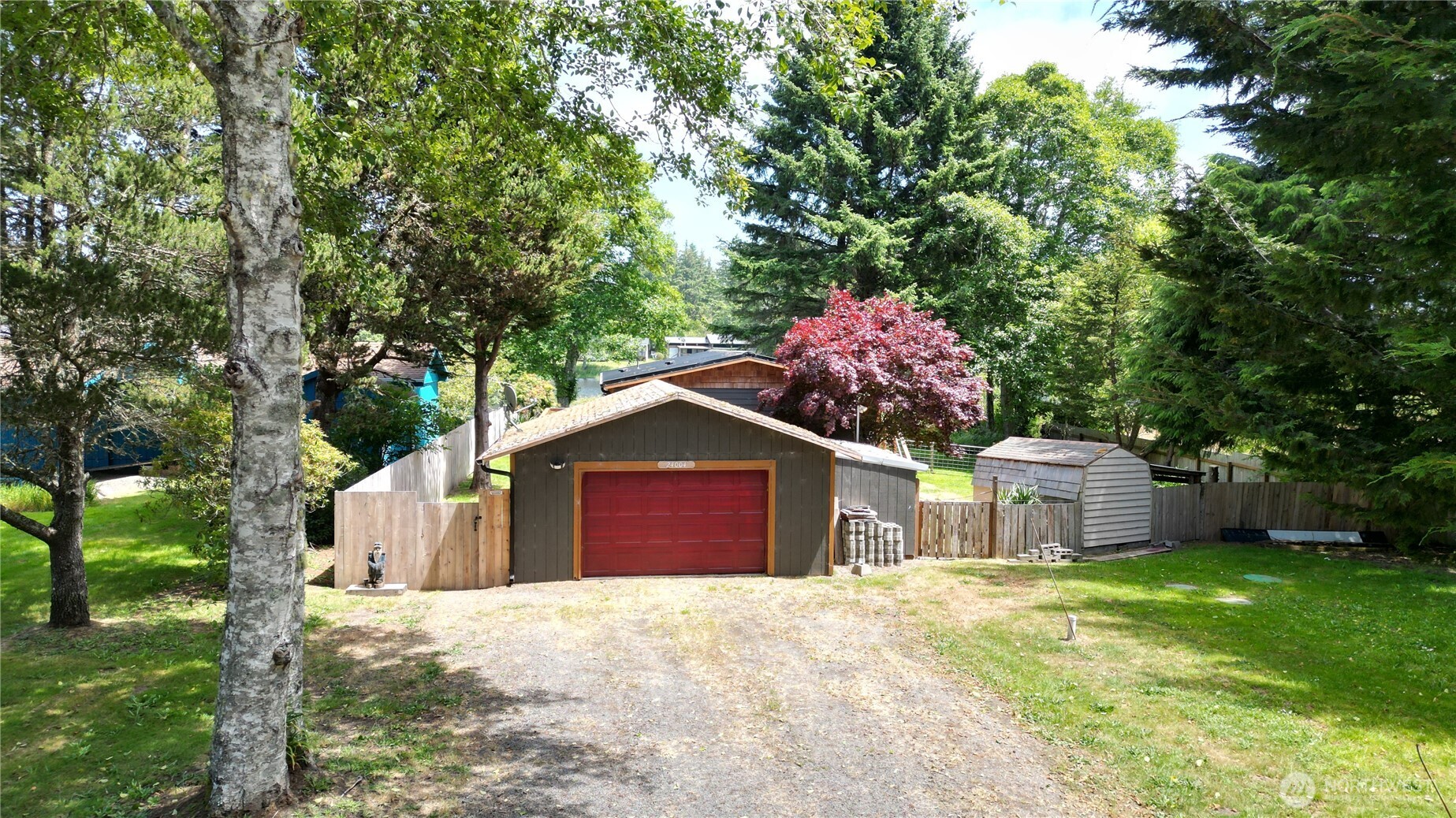 24004 Birch Place Property Photo 1