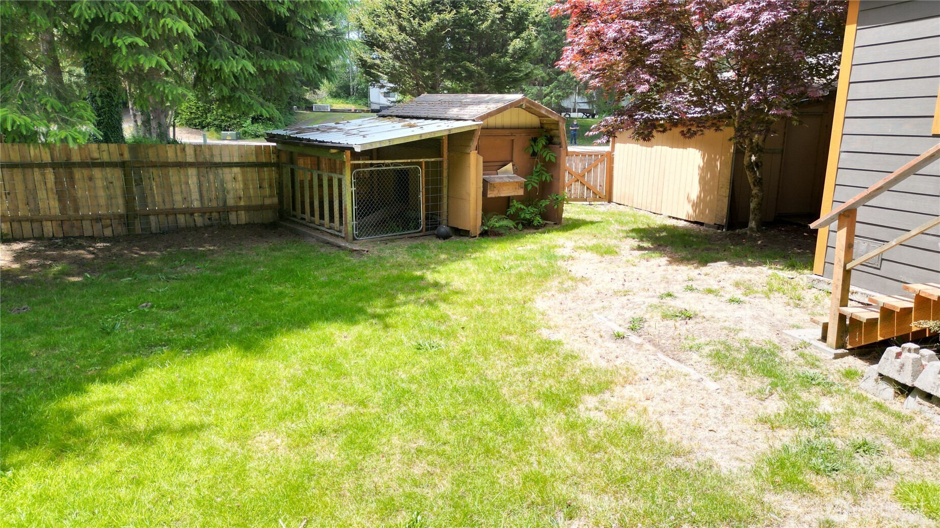 24004 Birch Place Property Photo 10