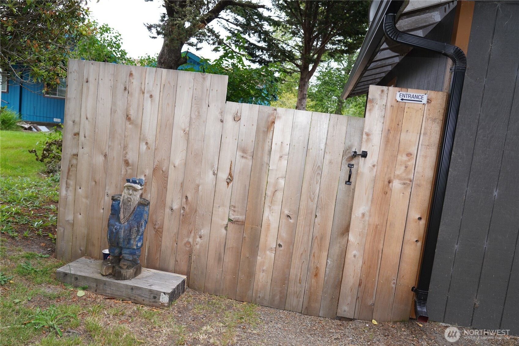 24004 Birch Place Property Photo 16