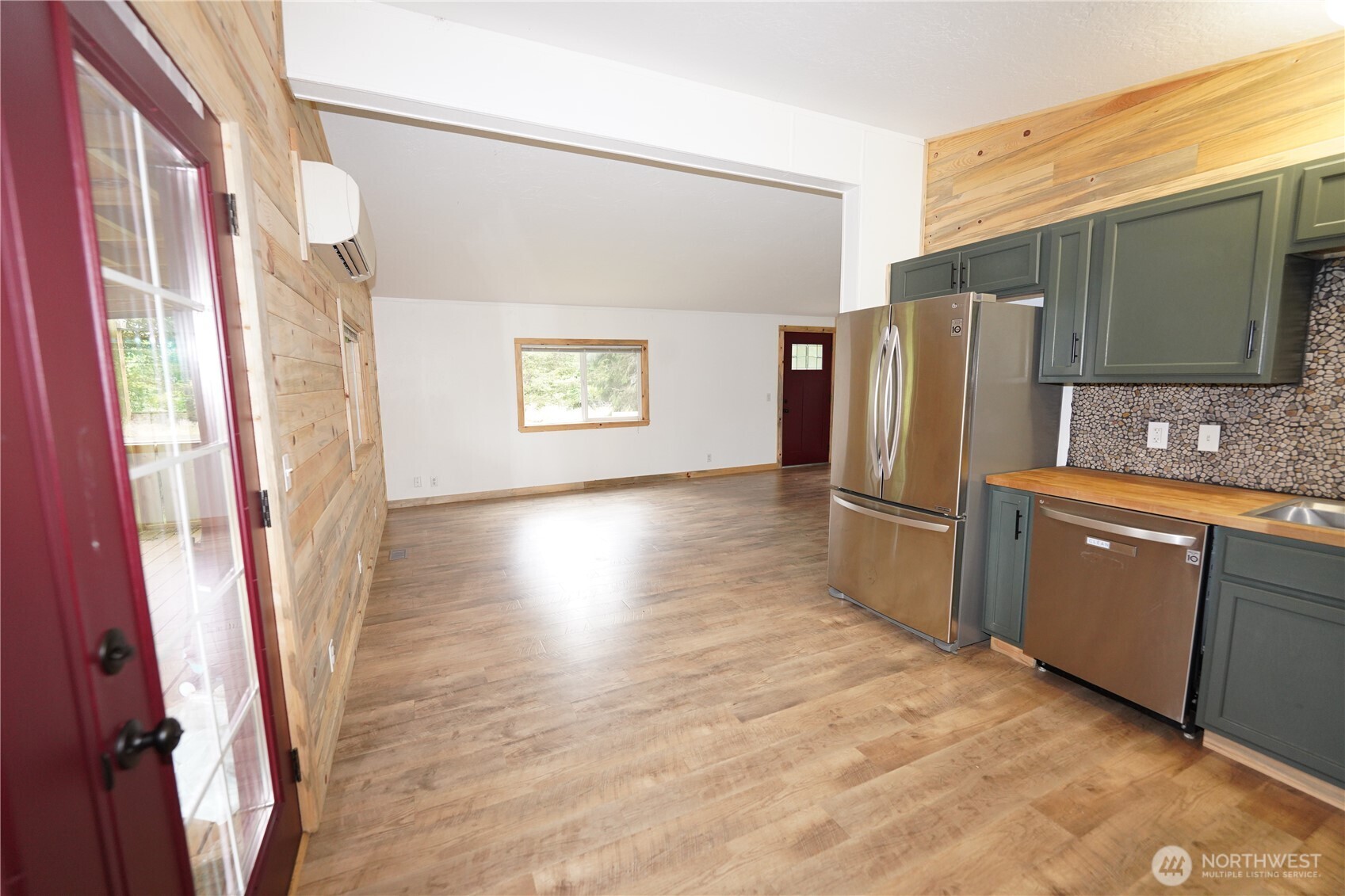24004 Birch Place Property Photo 23