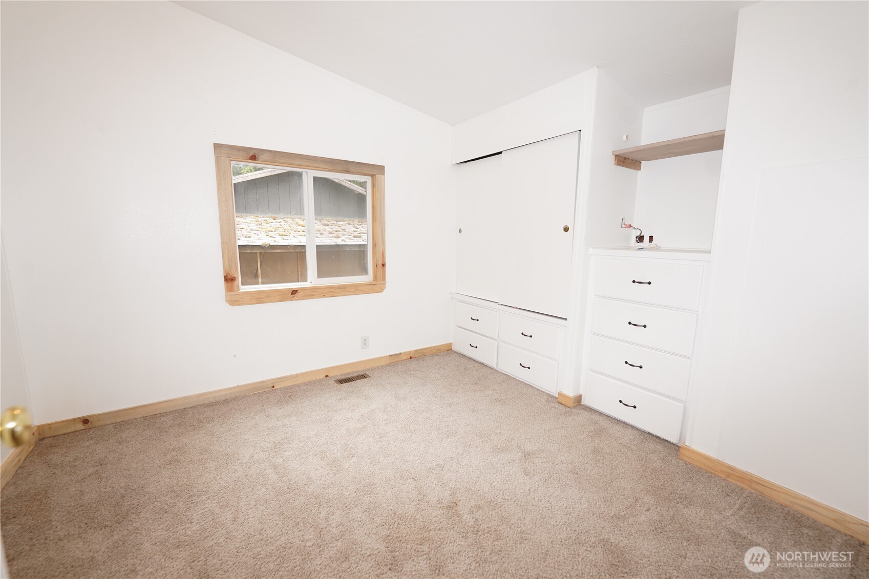 24004 Birch Place Property Photo 29