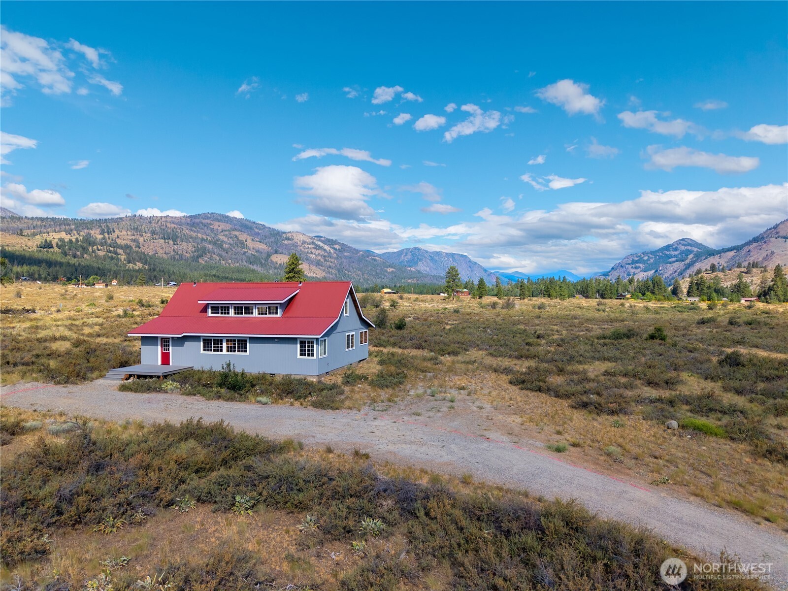 7 Arrowhead Road Property Photo 2