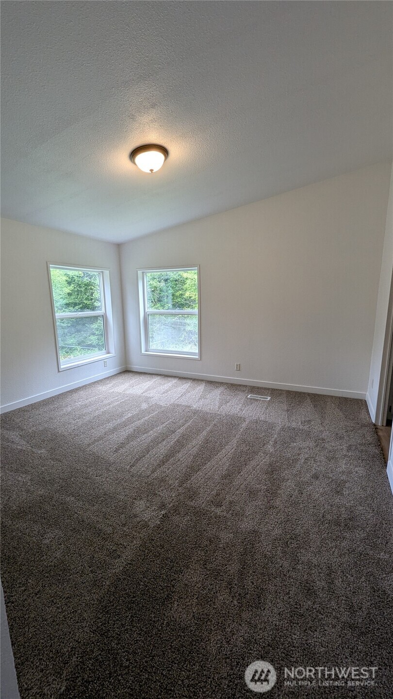 104 Sun Valley Drive Property Photo 11