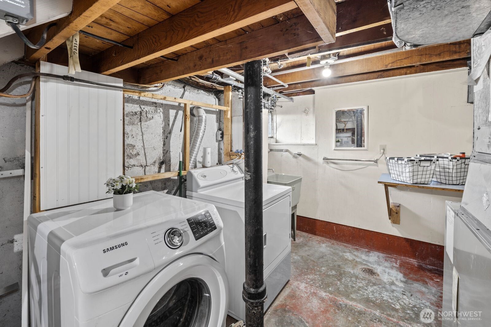 732 S Summit Avenue Property Photo 37