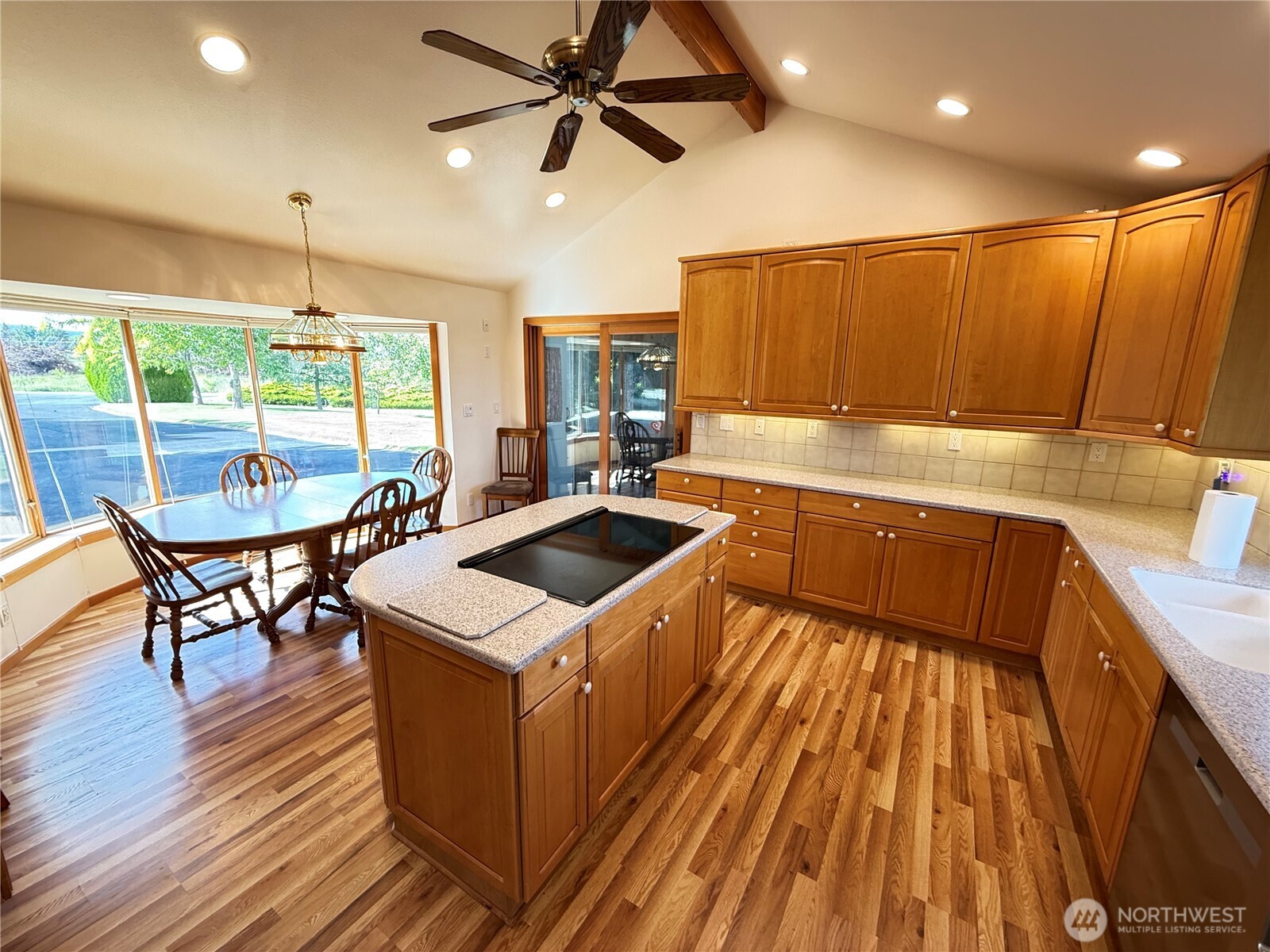 24 Valley View Drive Property Photo 12