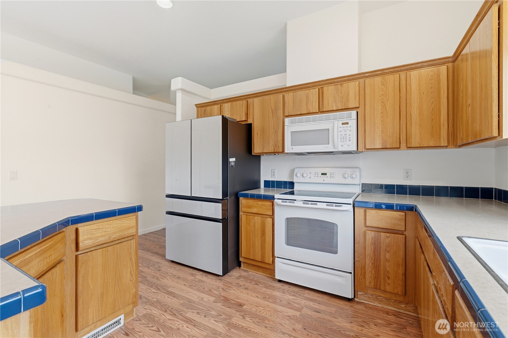 17613 18th Avenue Ct 94 Property Photo 9