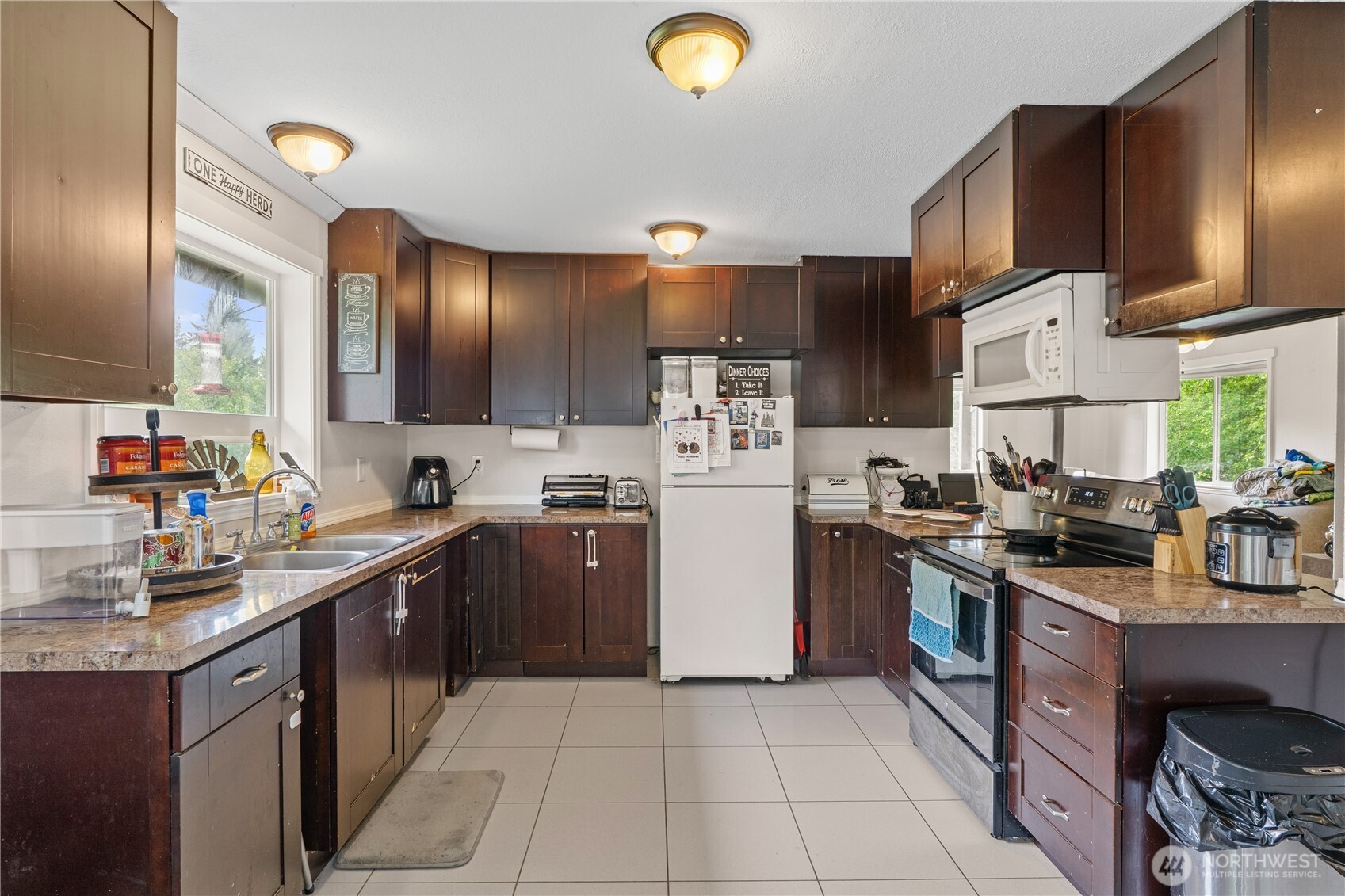 1904 North River Road Property Photo 3